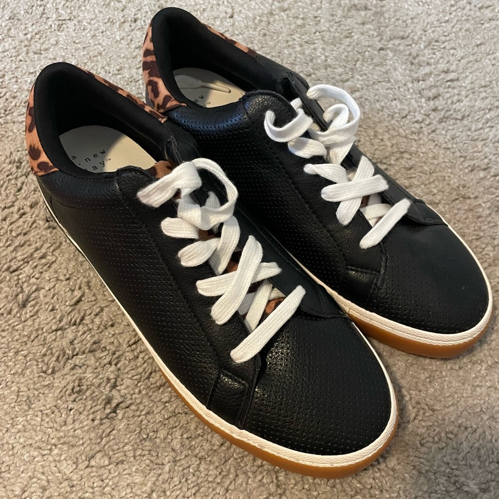 brand new fashion sneakers